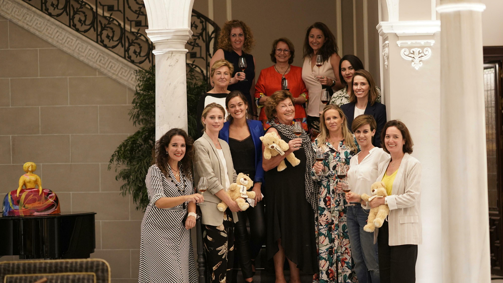 Invitadas especiales a la  I edición de 'Vinissimo' en Hotel Casa Palacio María Luisa.