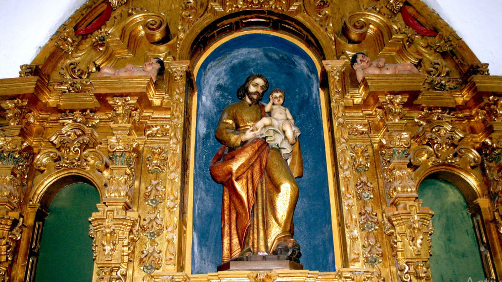 Retablo de la capilla de Nuestra Señora de los Reyes, del siglo XVIII.