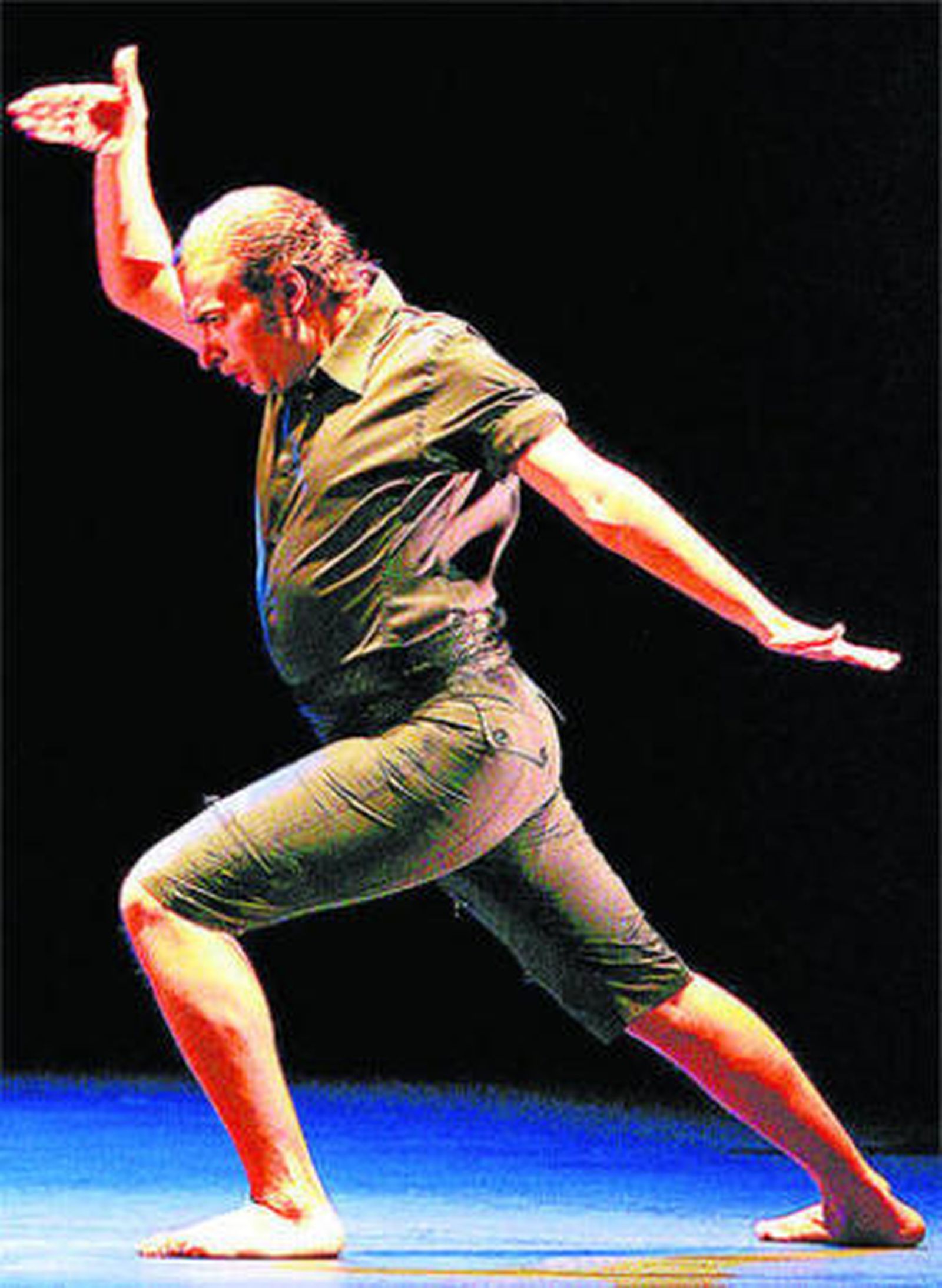 Israel Galván, saliéndose del cuadro en 'Arena'.