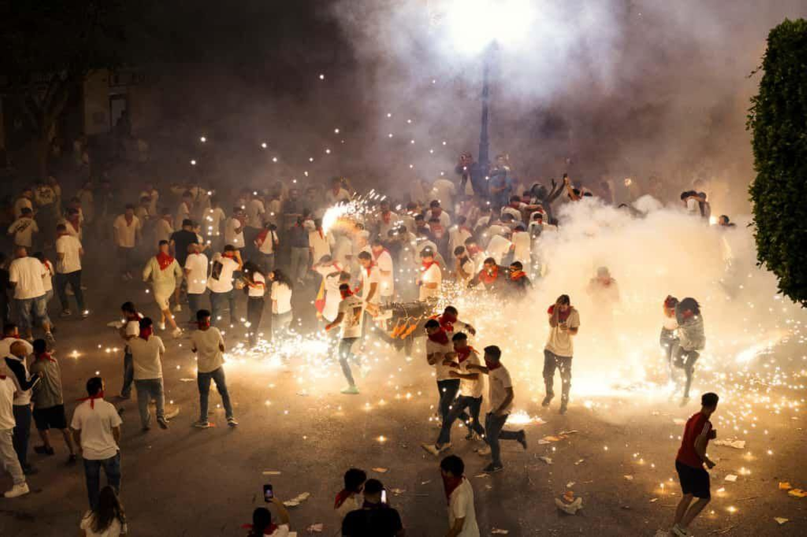 Así se han vividoi los Toros de Fuego por el Cristo de la Luz de Dalías