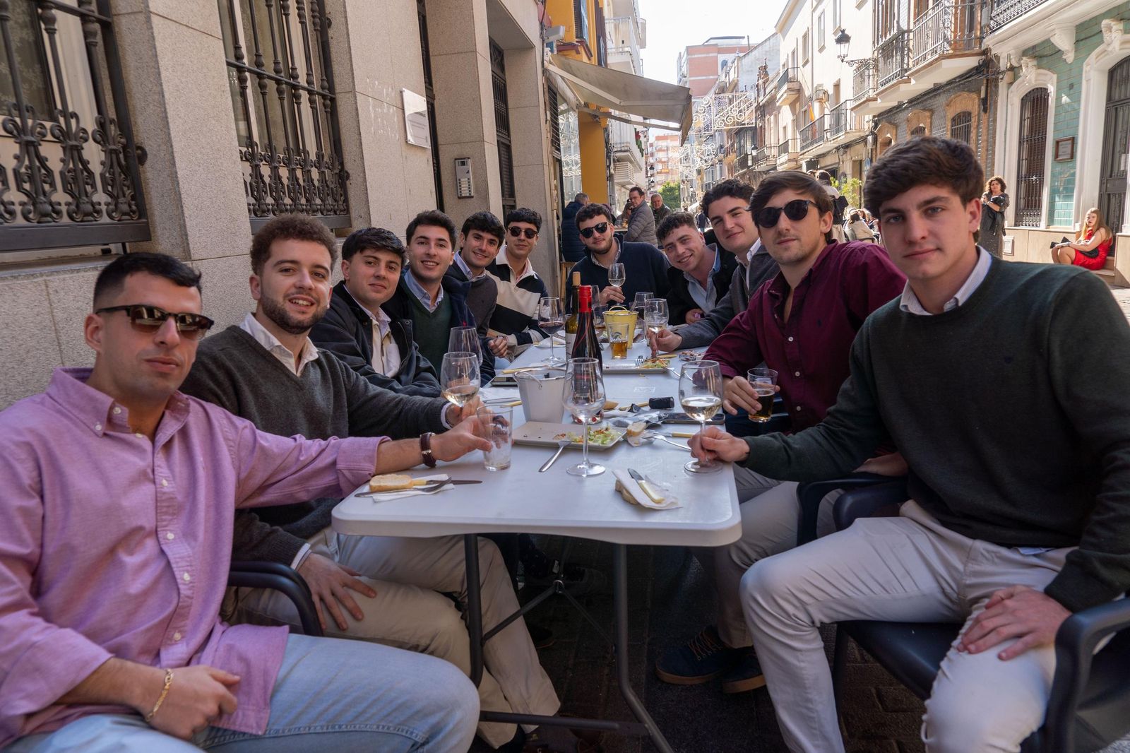 Imágenes de la fiesta del 31 de diciembre en las calles de Huelva