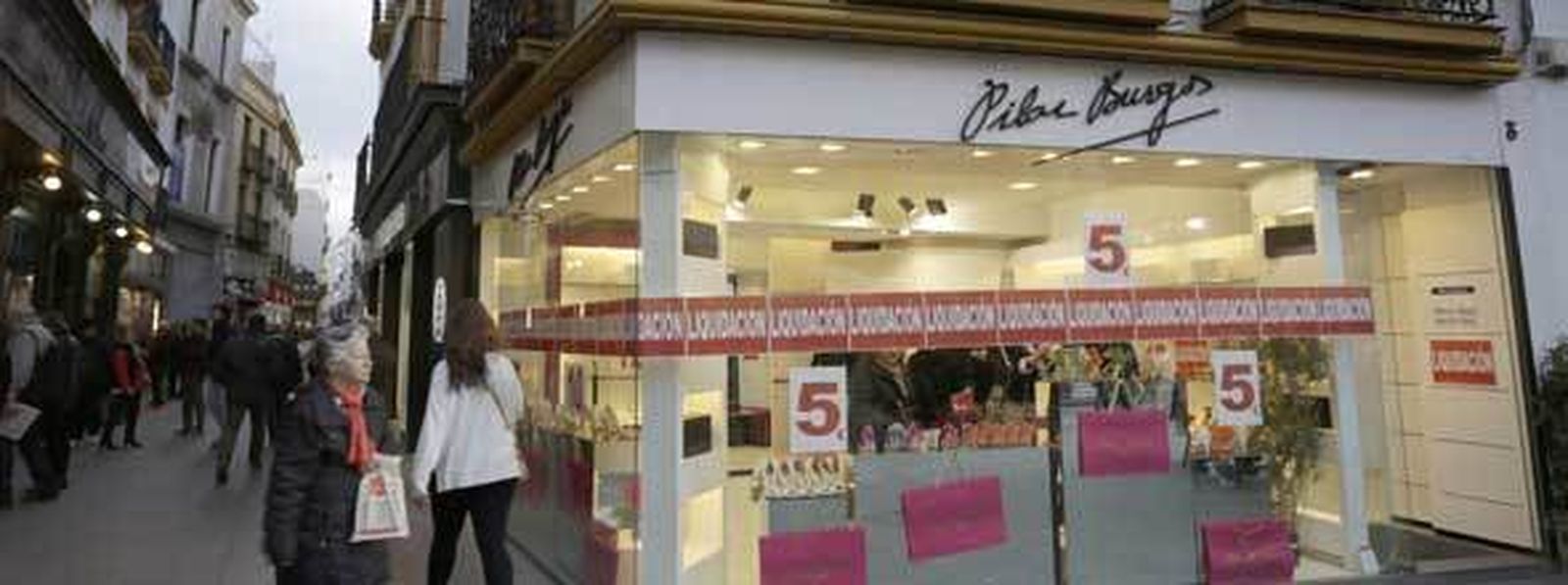 Pilar Burgos cerrará todas sus tiendas por jubilación