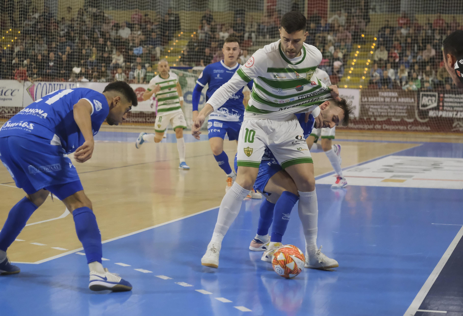 Las mejores fotos del triunfo del Córdoba Futsal ante el Manzanares