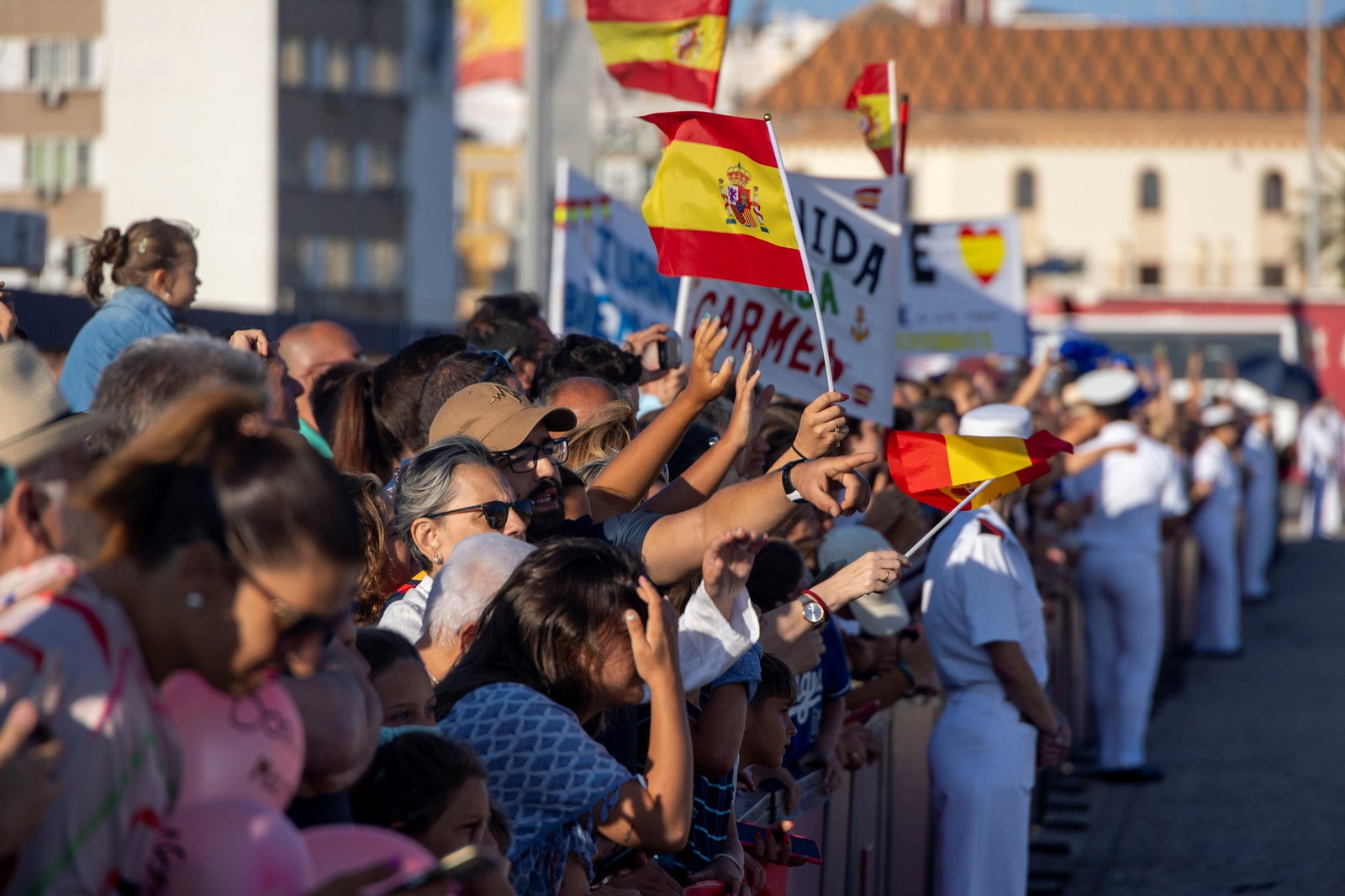 Armada: Las mejores imágenes de la llegada del 'Juan Sebastián de Elcano' a Cádiz Armada: Las mejores imágenes de la llegada del 'Juan Sebastián de Elcano' a Cádiz