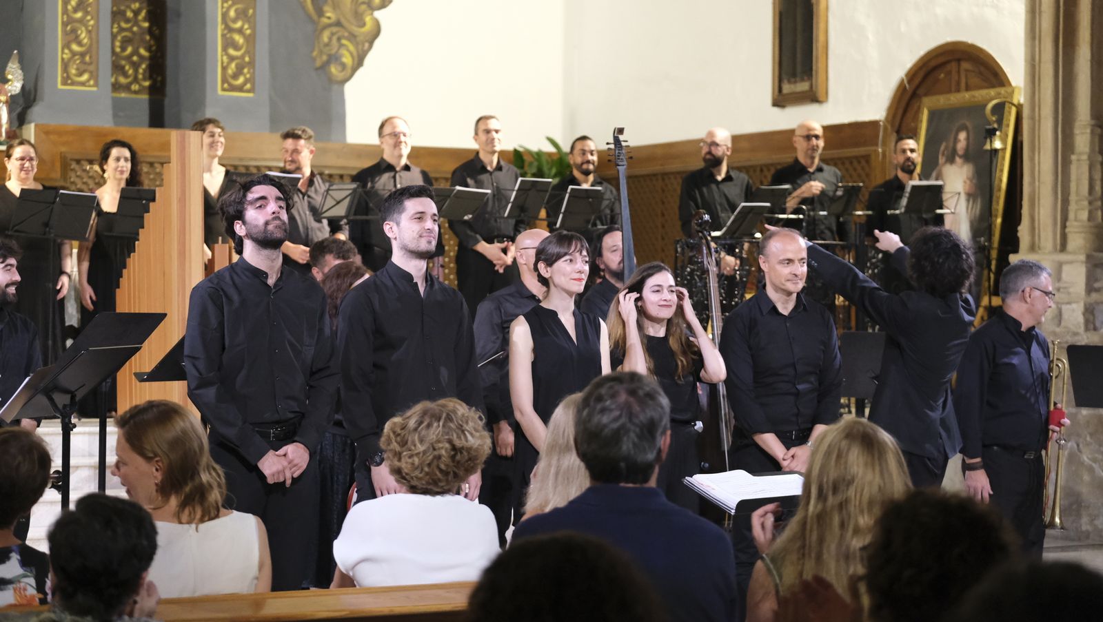 Imágenes de la actuación de Íliber Ensemble y el Coro Tomás Luis de Victoria en el XXI Festival de Música Renacentista y Barroca de Vélez Blanco