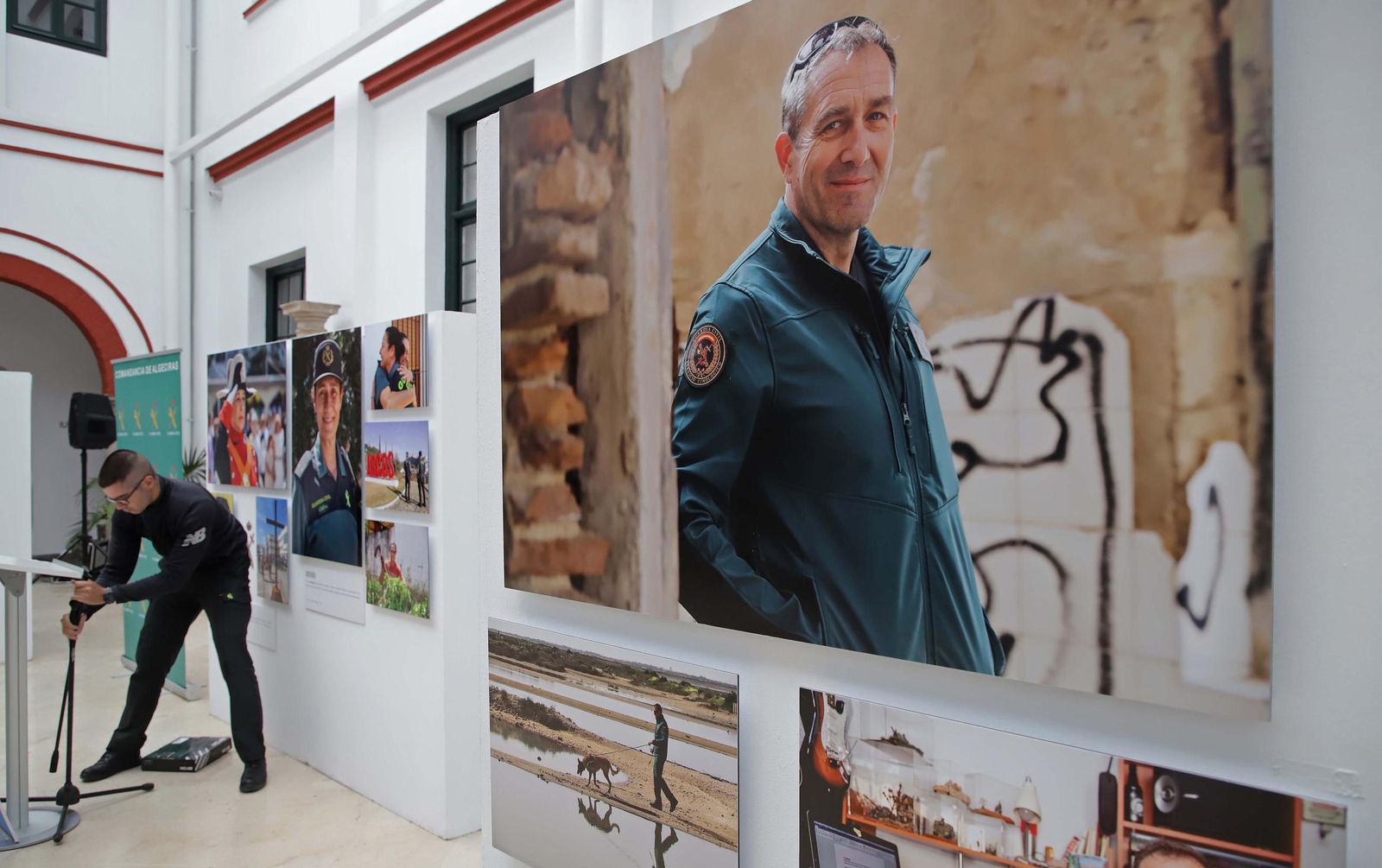 Fotos de la exposición fotográfica de la Guardia Civil en el Museo Municipal de Algeciras
