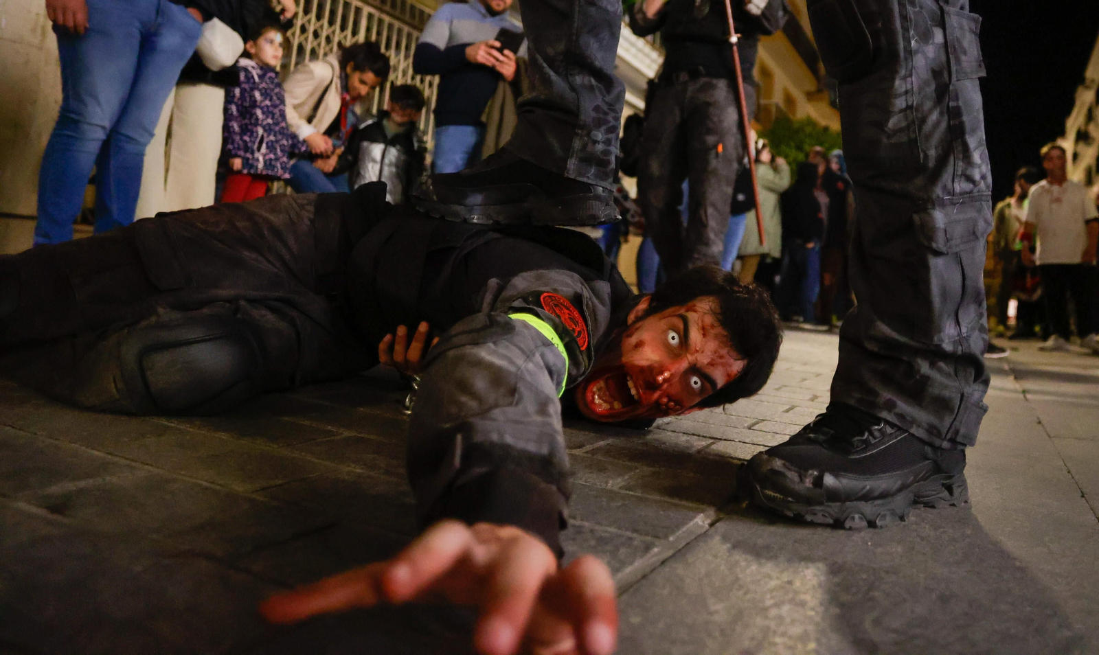 Imágenes: Los zombies toman las calles de Chiclana