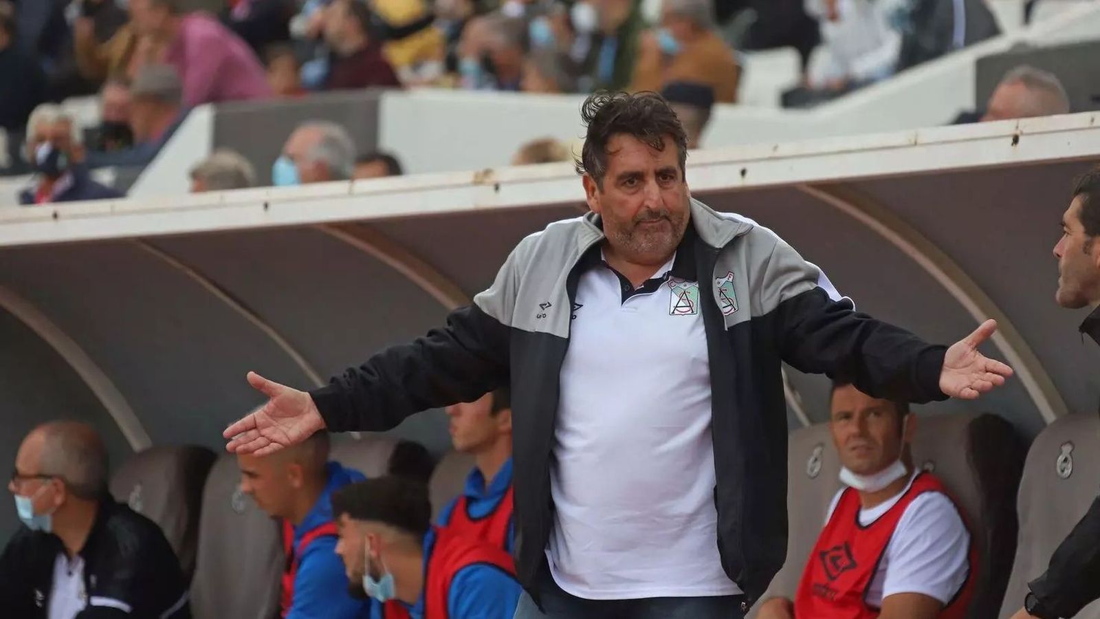 El entrenador trianero Pedro Buenaventura