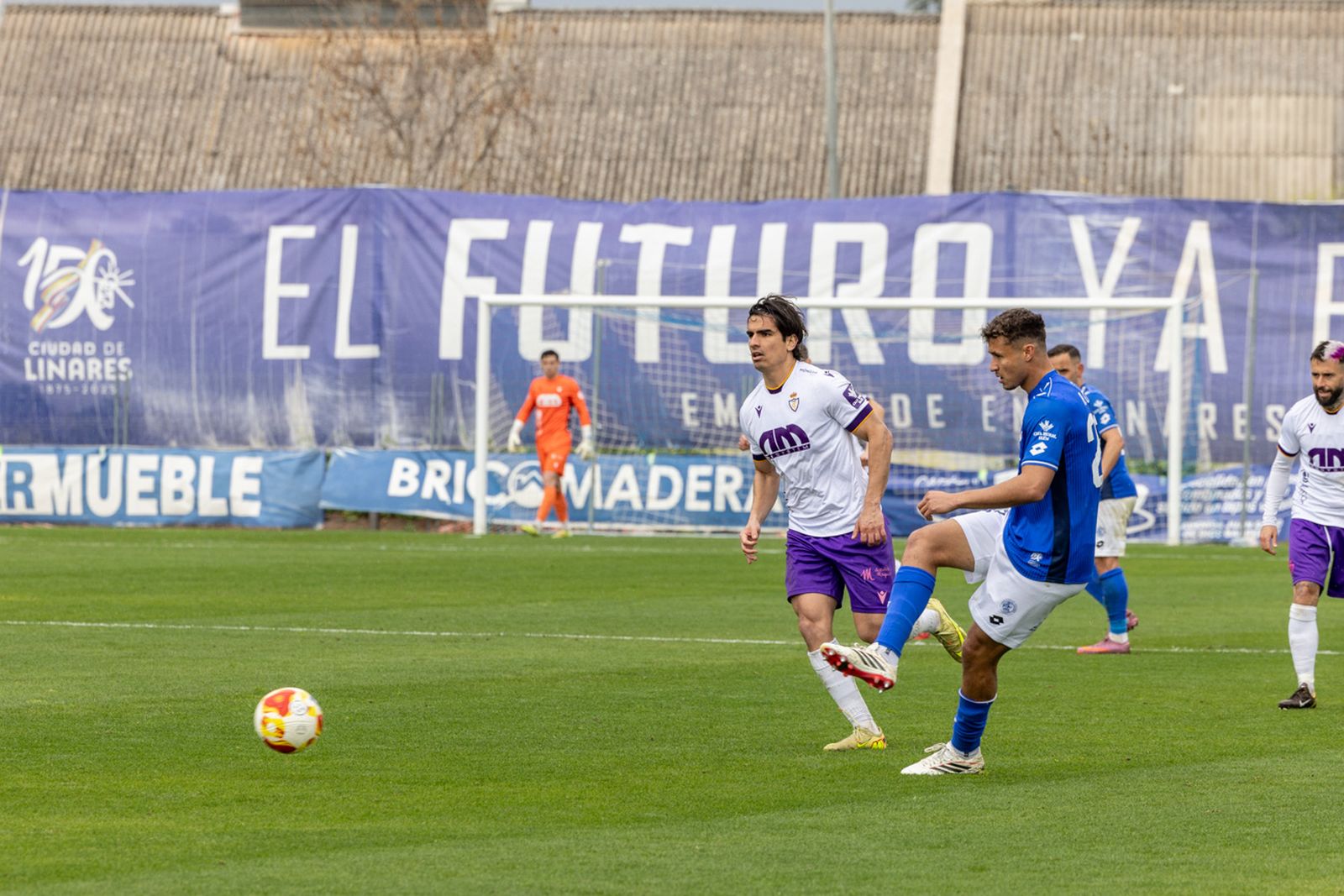 Las mejores imágenes del empate en el derbi entre Linares Deportivo y Real Jaén