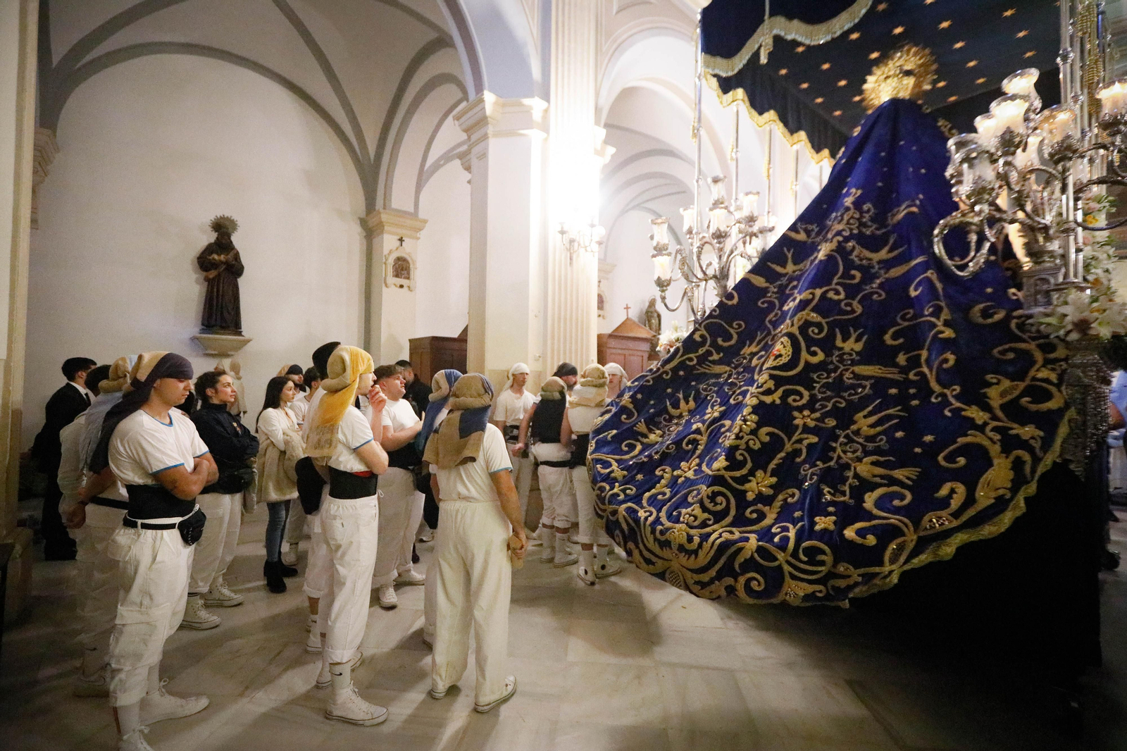 Las mejores fotos de la procesión del Amor en Almería