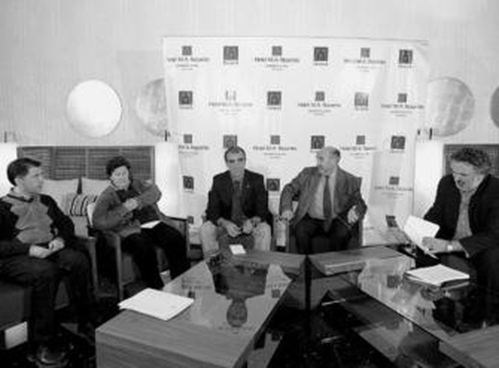 Manuel Martín, Fermina Puerta, Agustín Martínez, Ramón Ramos y Miguel Ángel Mancheño, en el debate.