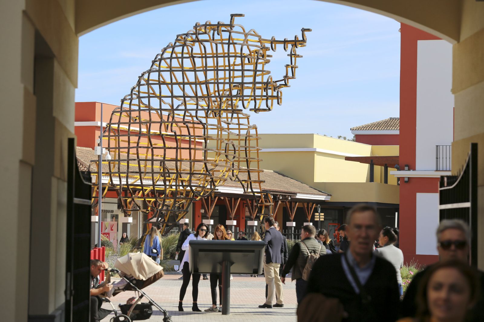 Las fotos de la inauguración del 'outlet' de Plaza Mayor