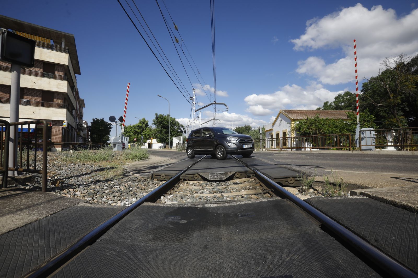 Un paseo fotográfico por la barriada periférica de Alcolea