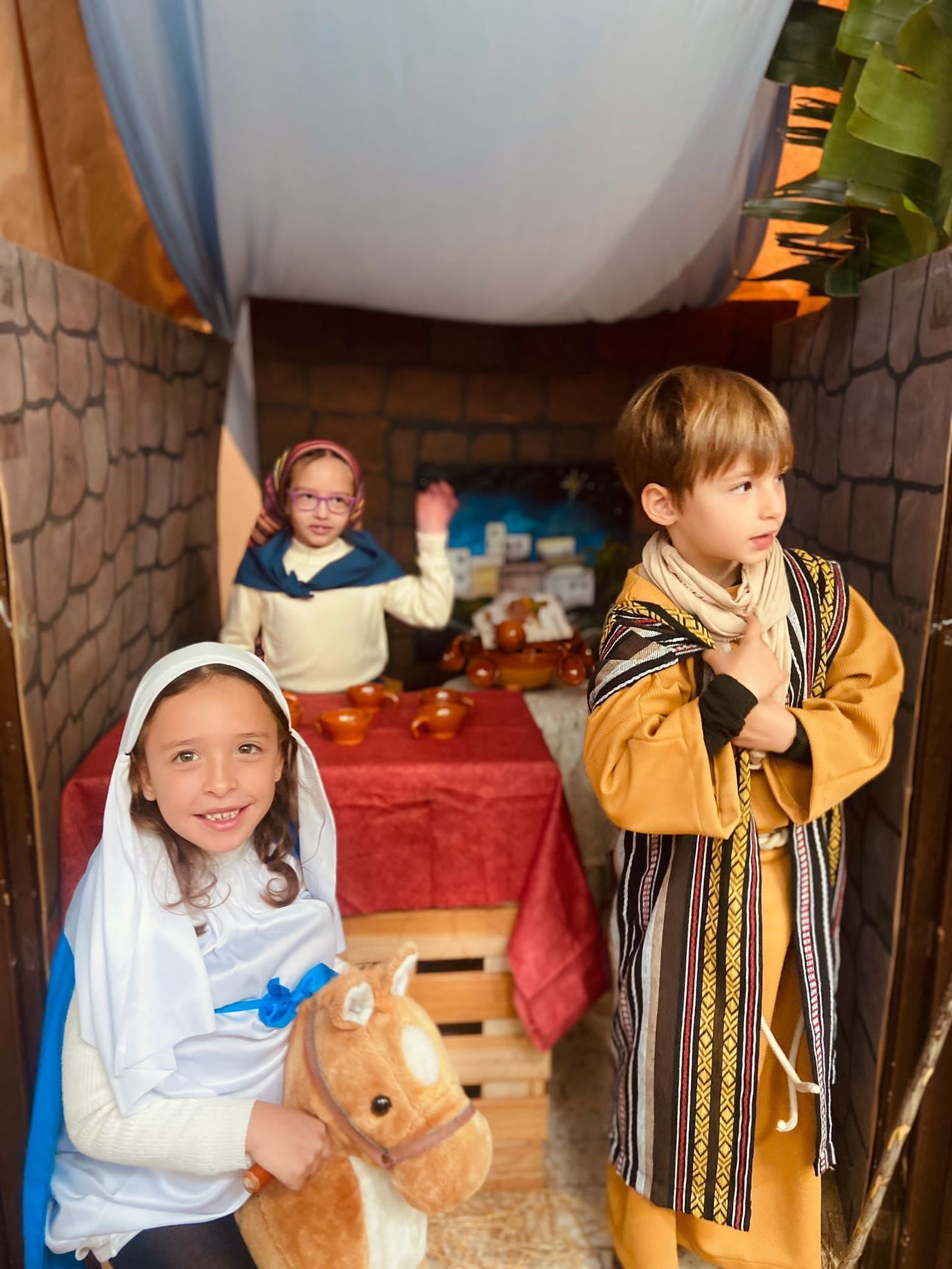 Así es el belén viviente del colegio Las Carmelitas de San Fernando