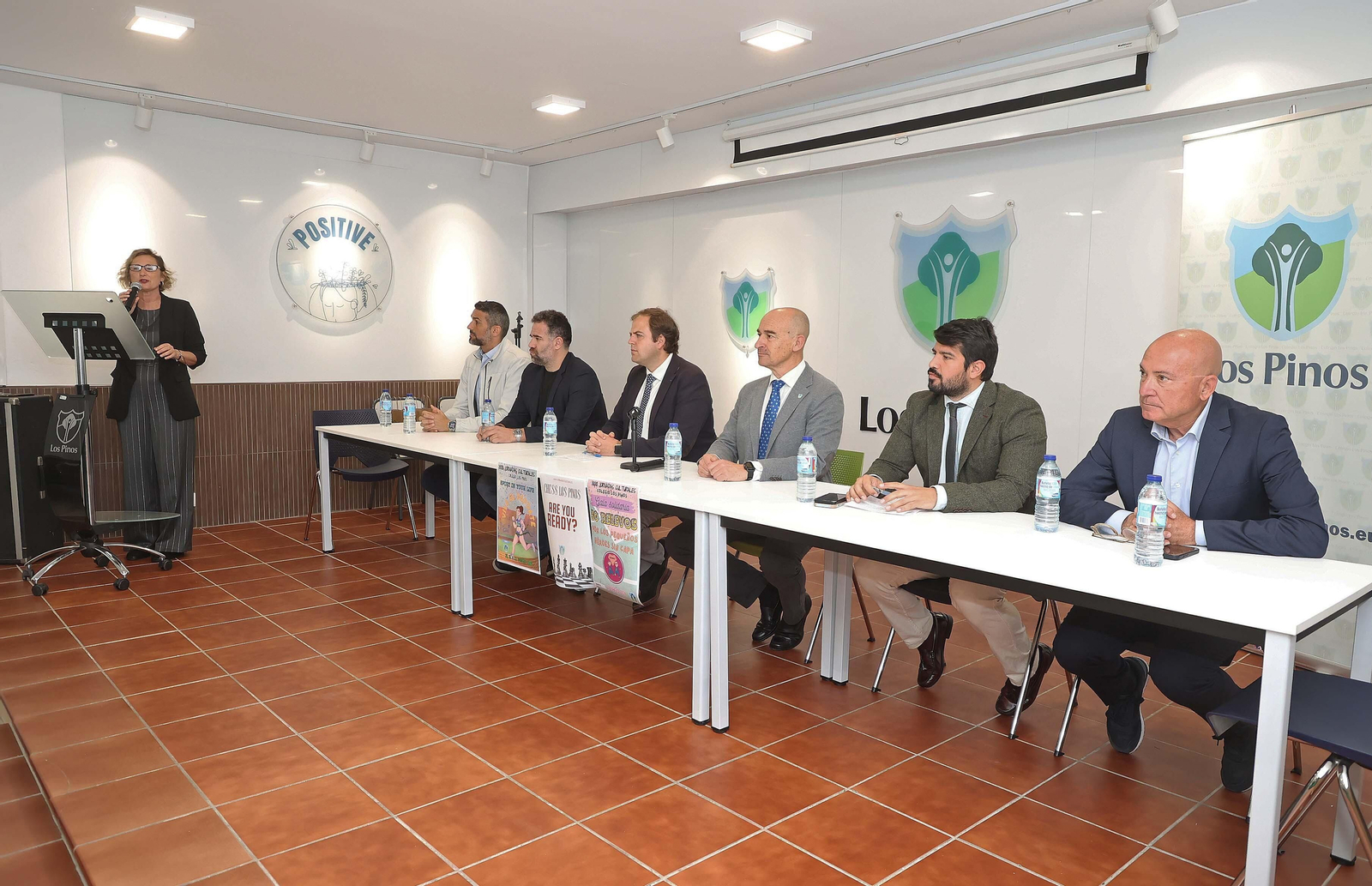 Imágenes de la inauguración de las XXXII Jornadas Culturales del Colegio Los Pinos de Algeciras Imágenes de la inauguración de las XXXII Jornadas Culturales del Colegio Los Pinos de Algeciras