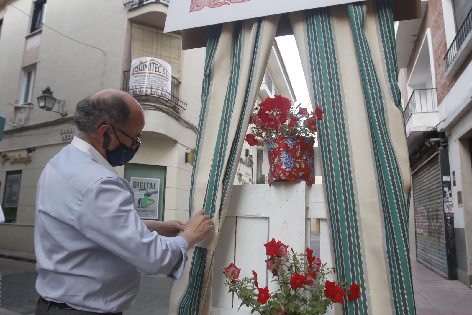 El decorado y el ambiente de Feria en el Centro de Córdoba y la Judería, en fotografías