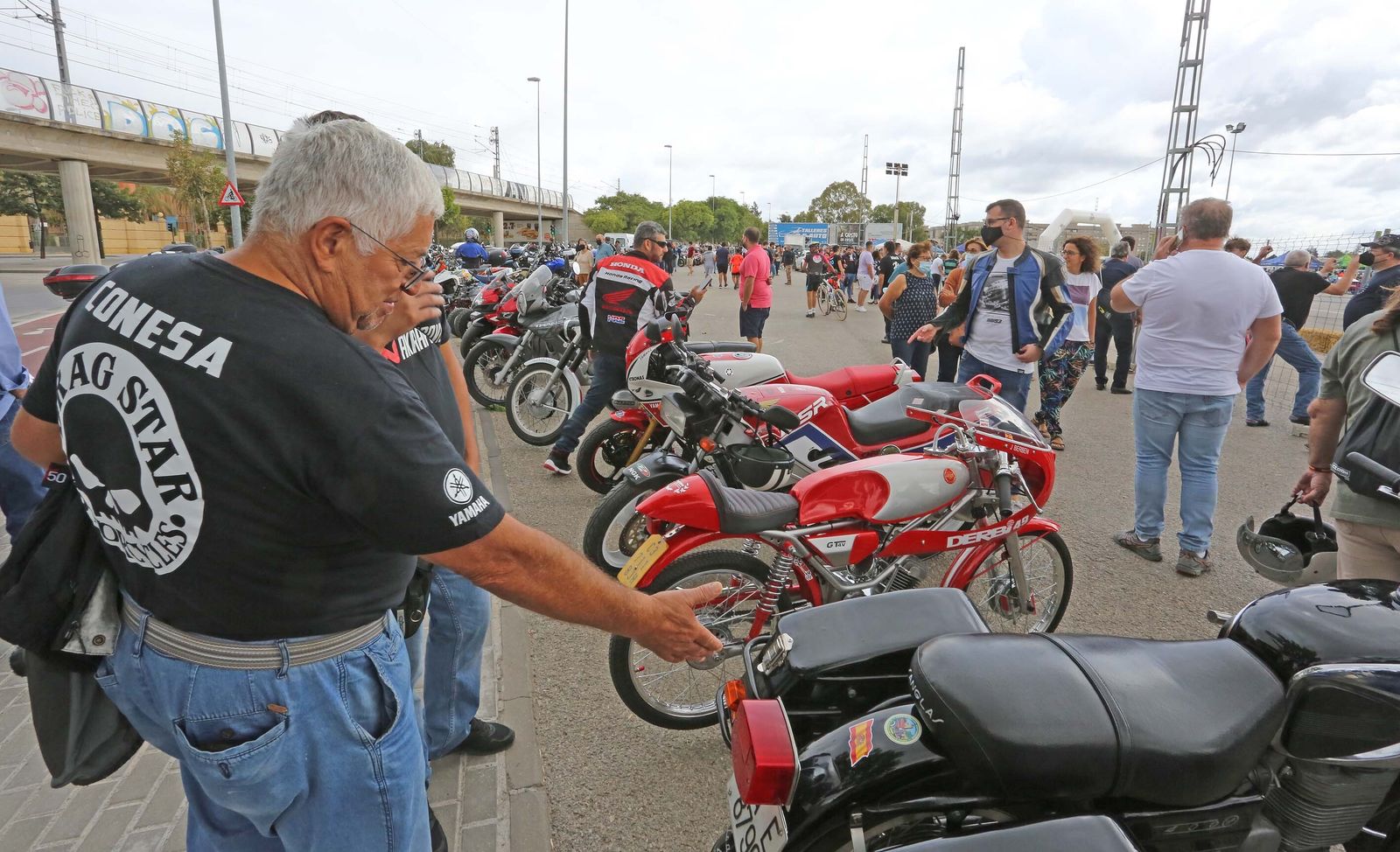 Gran ambiente en la exhibición del motor en Jerez
