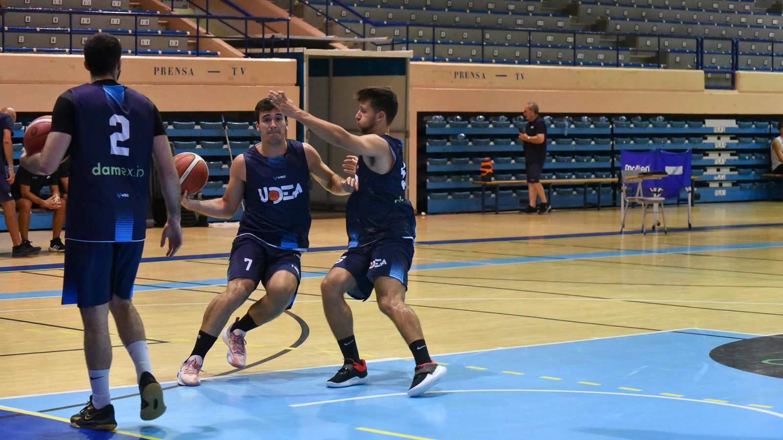 Las fotos del primer entrenamiento del UDEA 2023-24