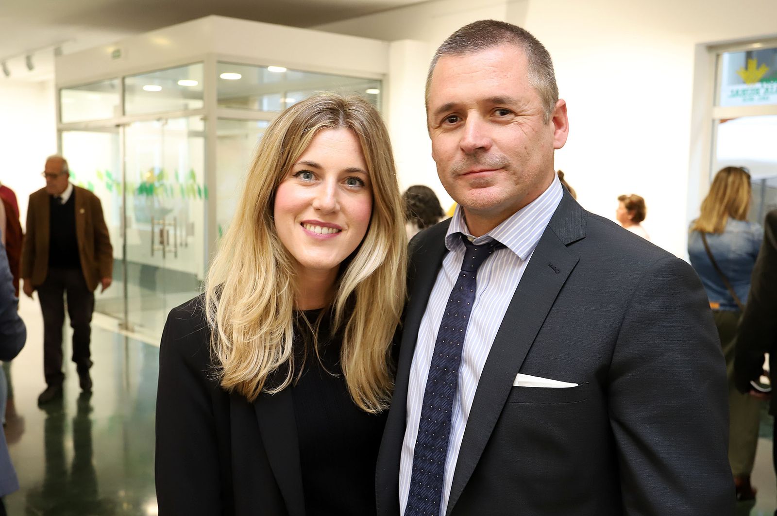 Imágenes de la presentación de la Guía de Semana Santa de Huelva Información