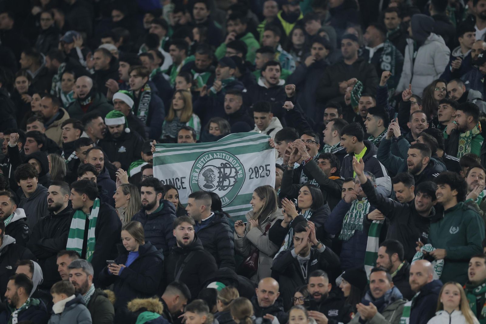 Búscate en las fotos del Betis - Getafe