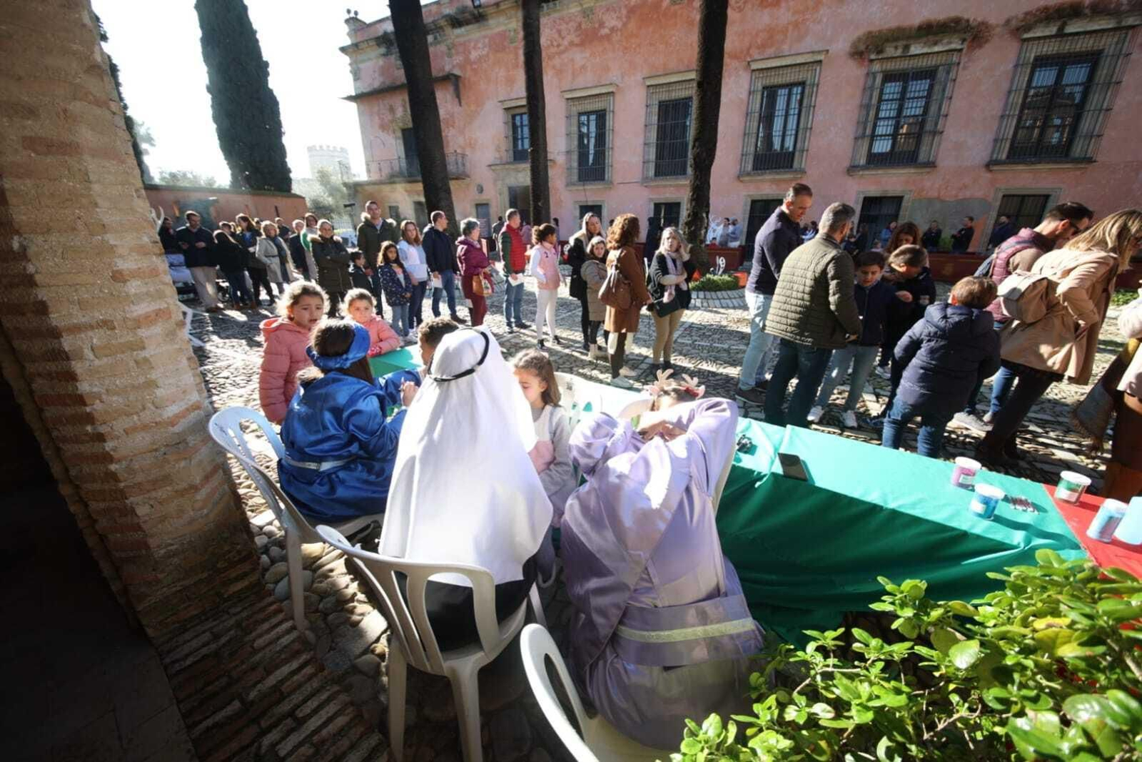 La Cartera Real recoge las cartas de los niños en el Alcázar