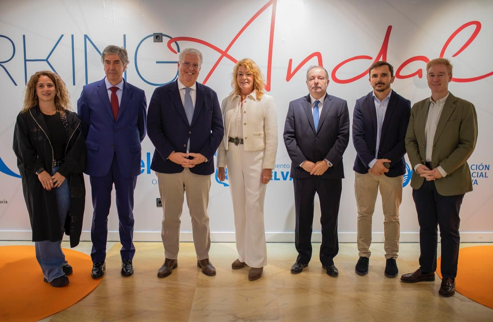Equipo municipal tras el Cogreso de la Asociación Portuguesa de Agencias de Viajes y Turismo. Equipo municipal tras el Cogreso de la Asociación Portuguesa de Agencias de Viajes y Turismo.