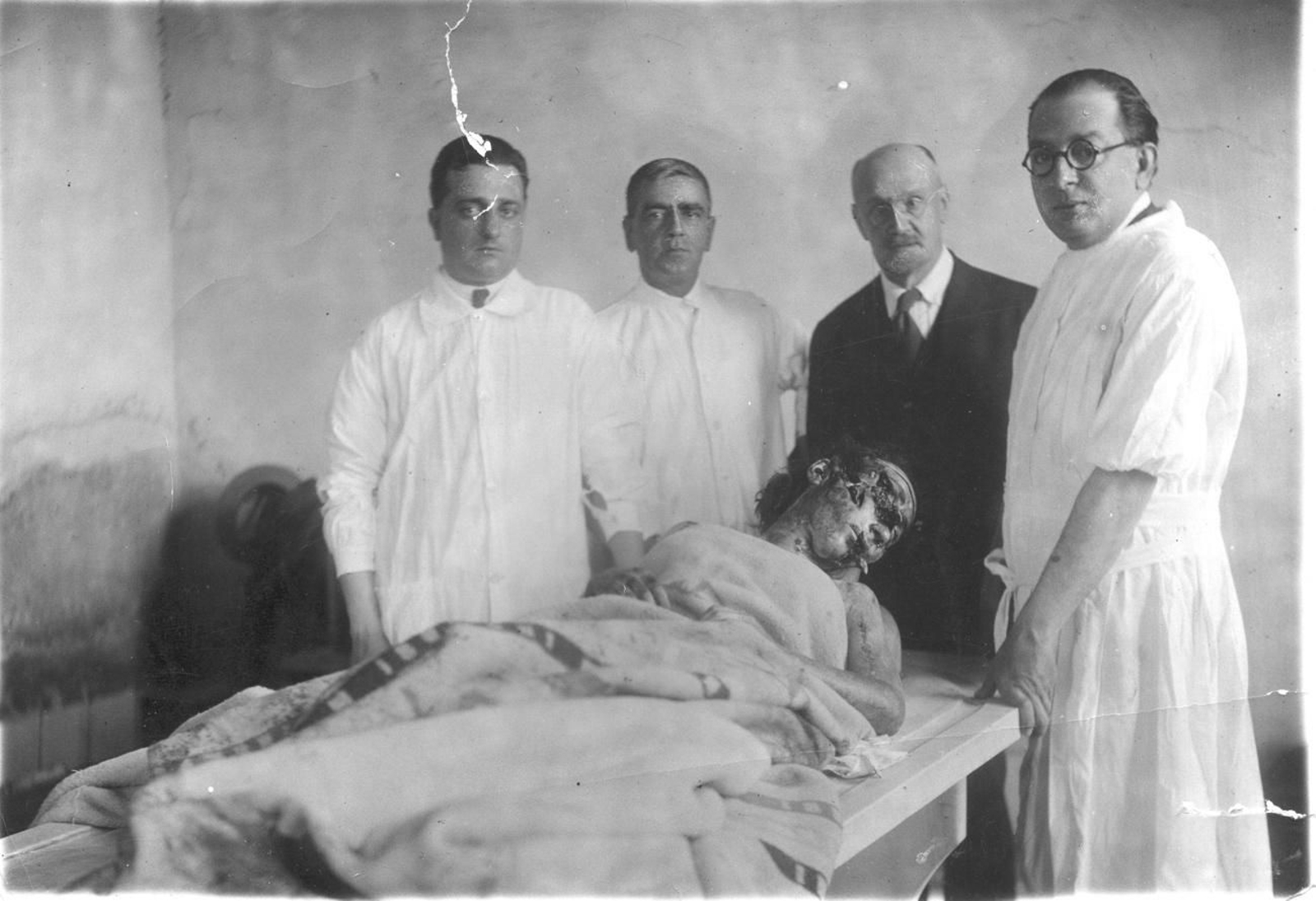 El vil asesinato del doctor Roncero