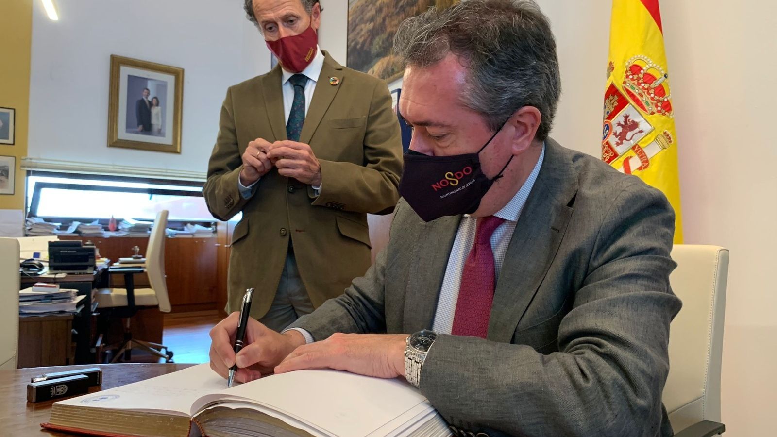 El ex alcalde de Sevilla, Juan Espadas, autorizó el proyecto de Román.