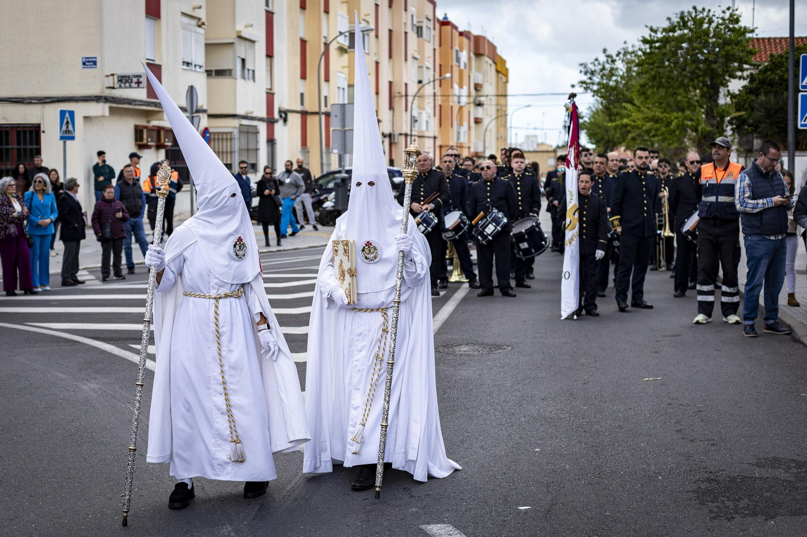 Las imágenes de la hermandad de la Resurrección en la Semana Santa de San Fenrando 2025