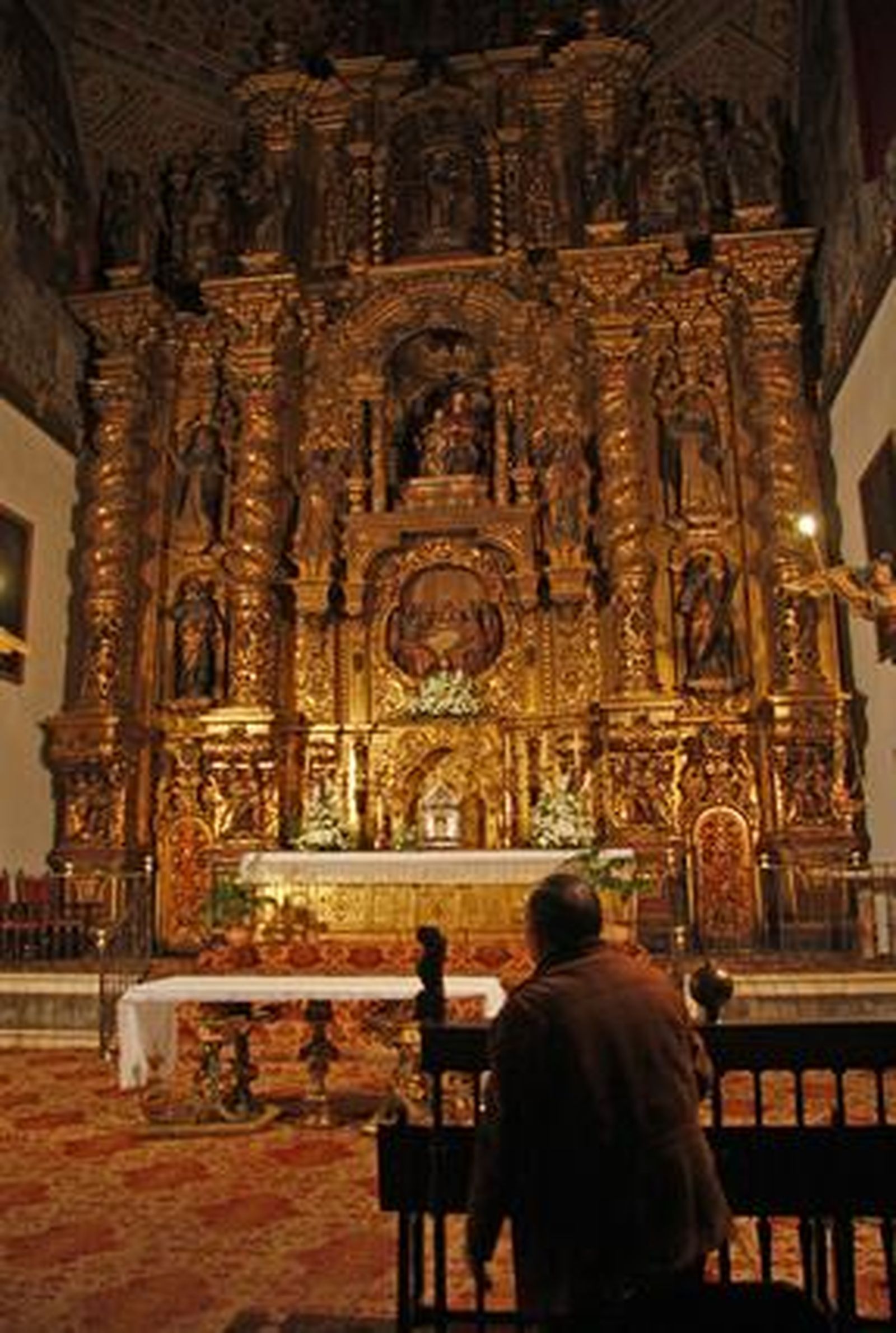 El convento Madre de Dios muestra unos tejados, esculturas, pinturas y muros plagados de desperfectos que demuestran su mal estado de conservación.

Foto: Belén Vargas