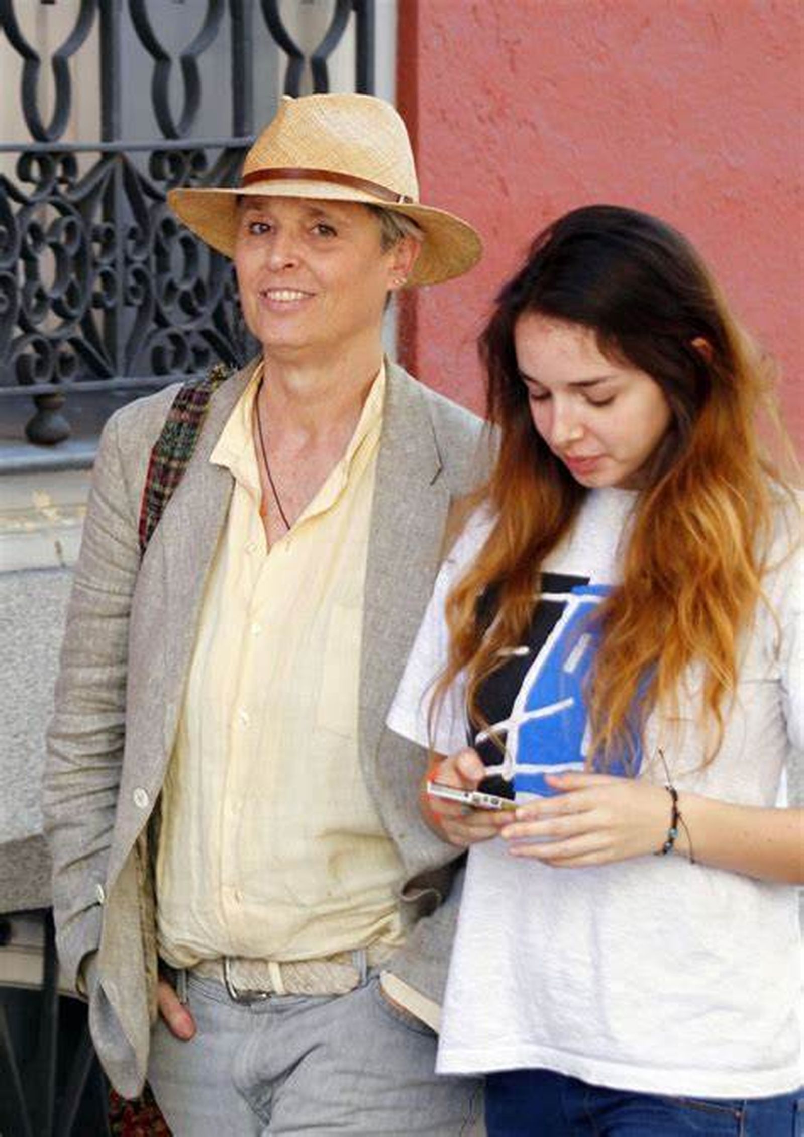 Palito y su madre, Lucía Dominguín.