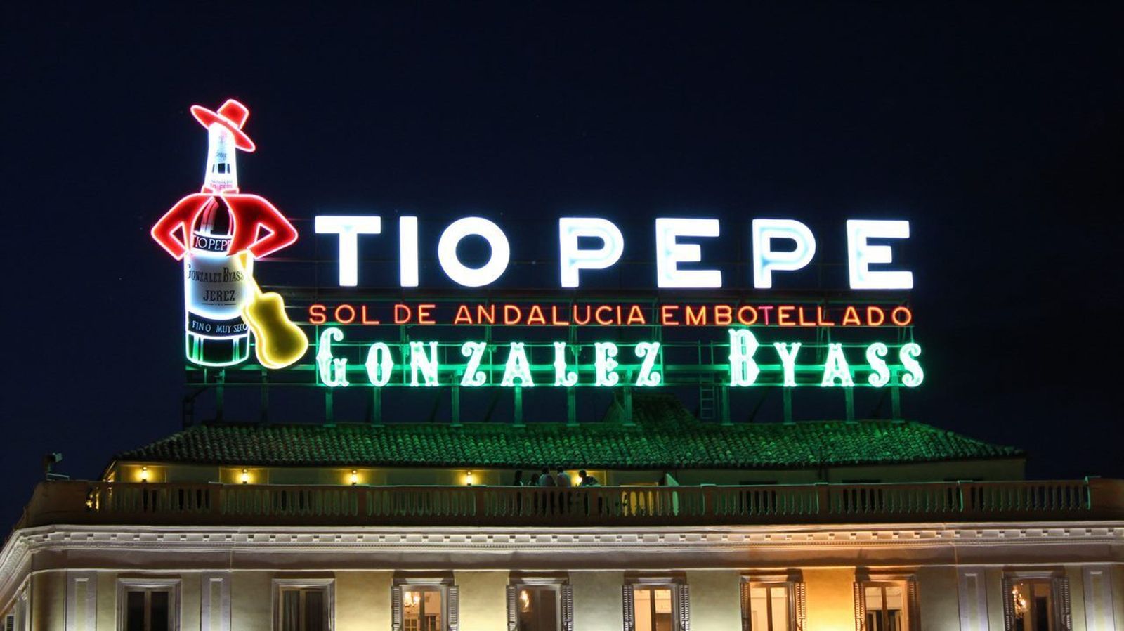 El luminoso de Tío Pepe en la Puerta del Sol.