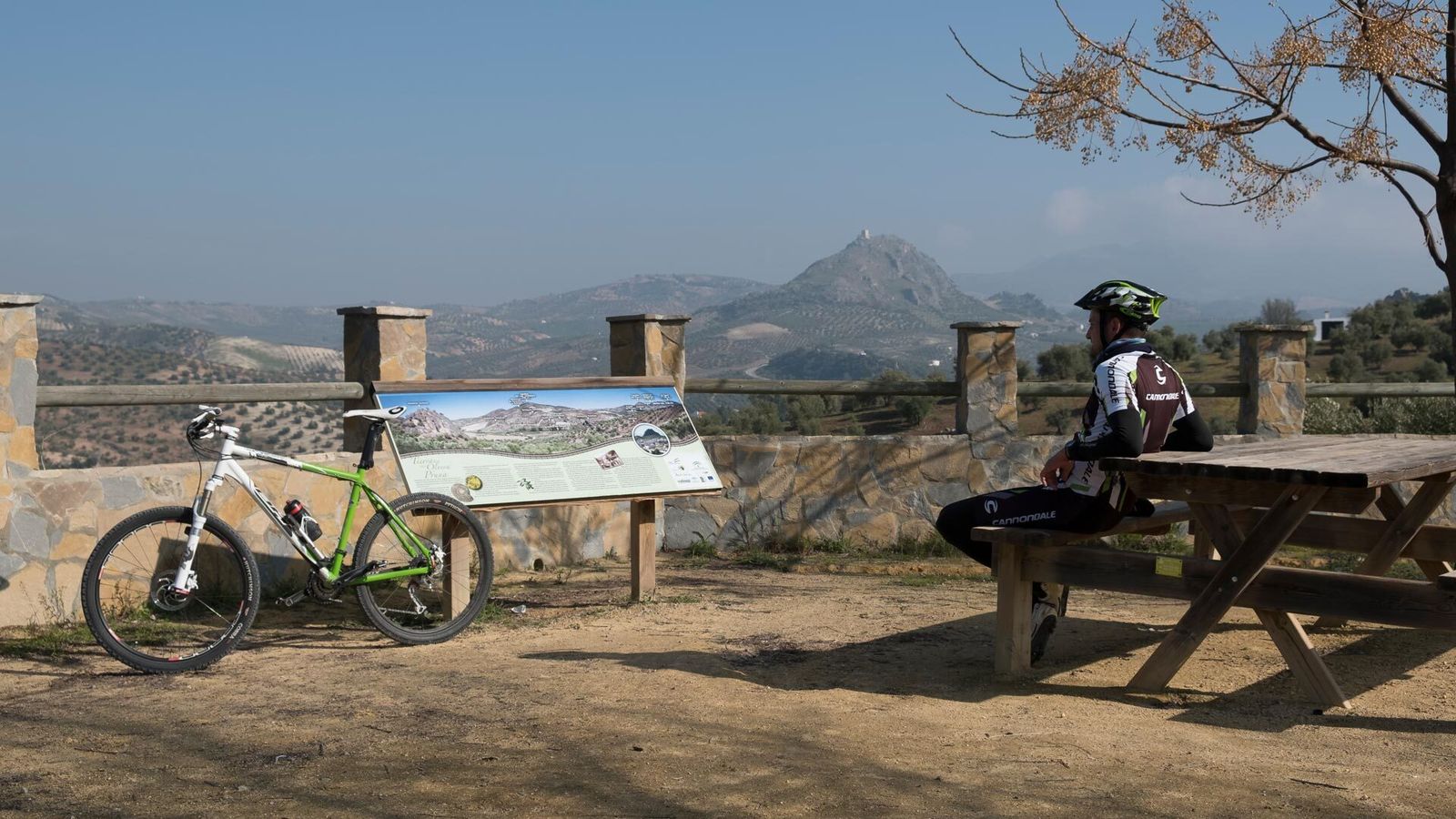 Mirador de la Vía Verde de la Sierra (Cádiz).