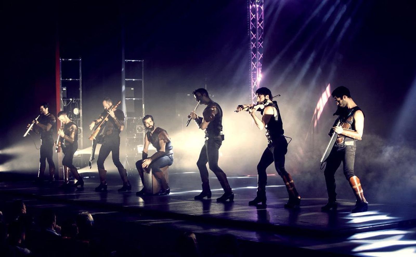 Los Vivancos, en un momento de 'Nacidos para bailar', que llega a Málaga el domingo.