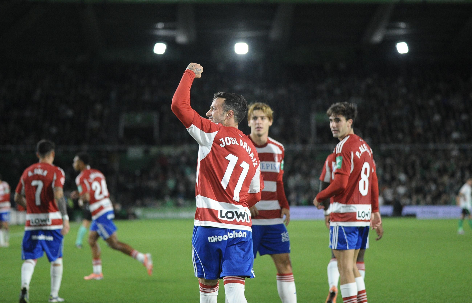 José Arnáiz celebrando el tanto del empate.