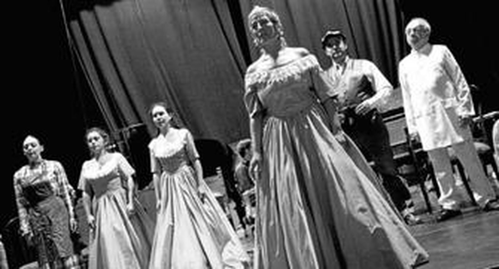 Algunos de los personajes de las obras lorquianas que 'saltan' al escenario en 'Federico vive', la dramaturgia que Teatro para un Instante estrenará este miércoles en Alfacar.