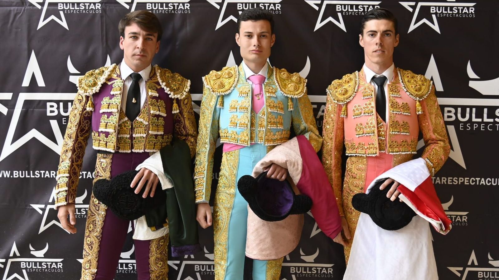 Los tres novilleros, antes de empezar el festejo