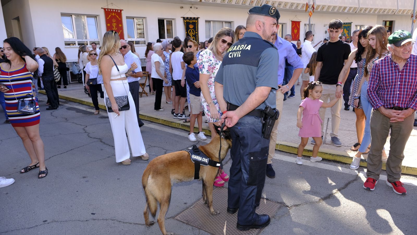 Imágenes de la Festividad del Pilar en la Comandancia de la Guardia Civil de Almería