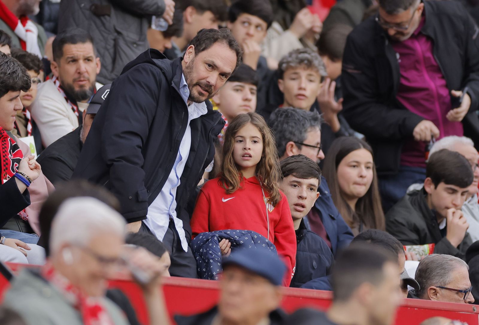 Búscate en las fotos del Sevilla fc - Rayo