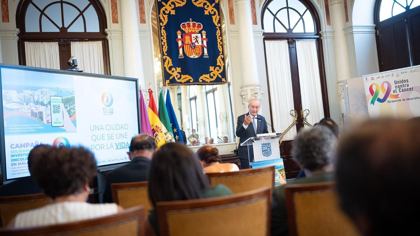 Salón de los Espejos del Ayuntamiento de Málaga. Salón de los Espejos del Ayuntamiento de Málaga.