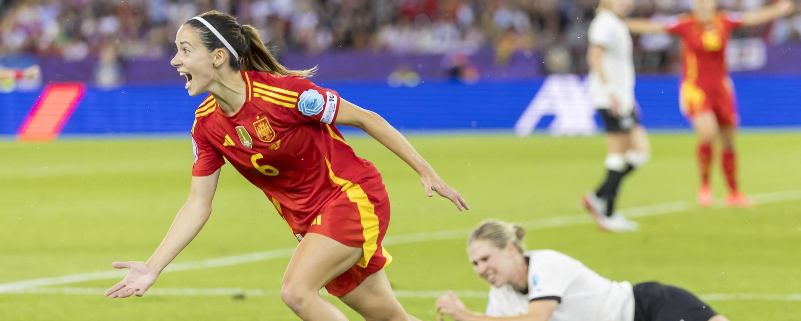 Aitana Bonmatí celebra el gol que le dio el triunfo a España.