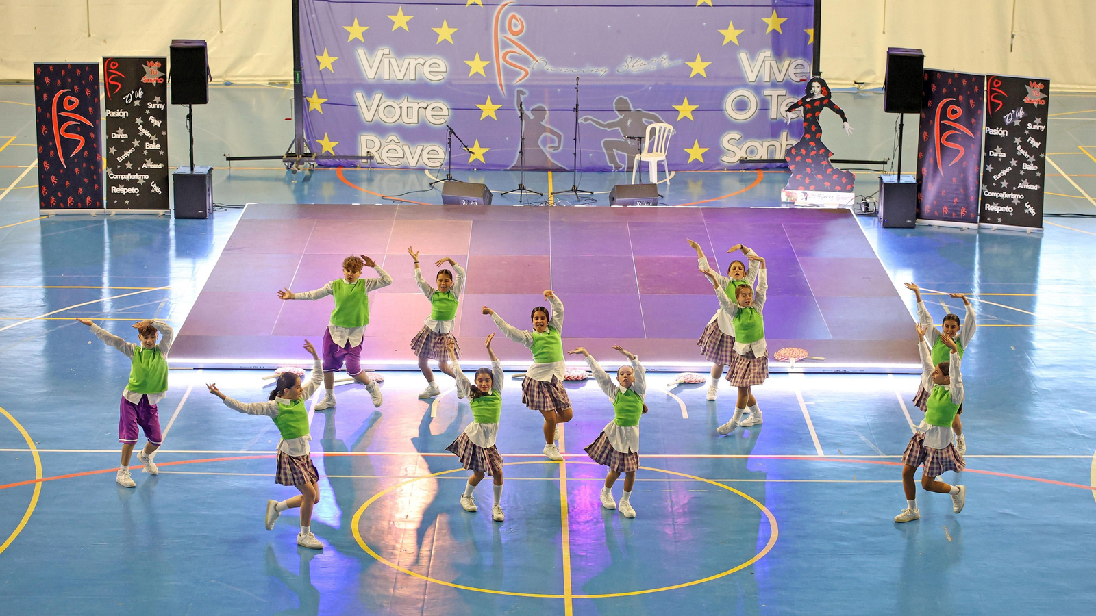 Concurso de baile ‘Dancing Stars’ en el Palacio de Deportes de Chapín en Jerez