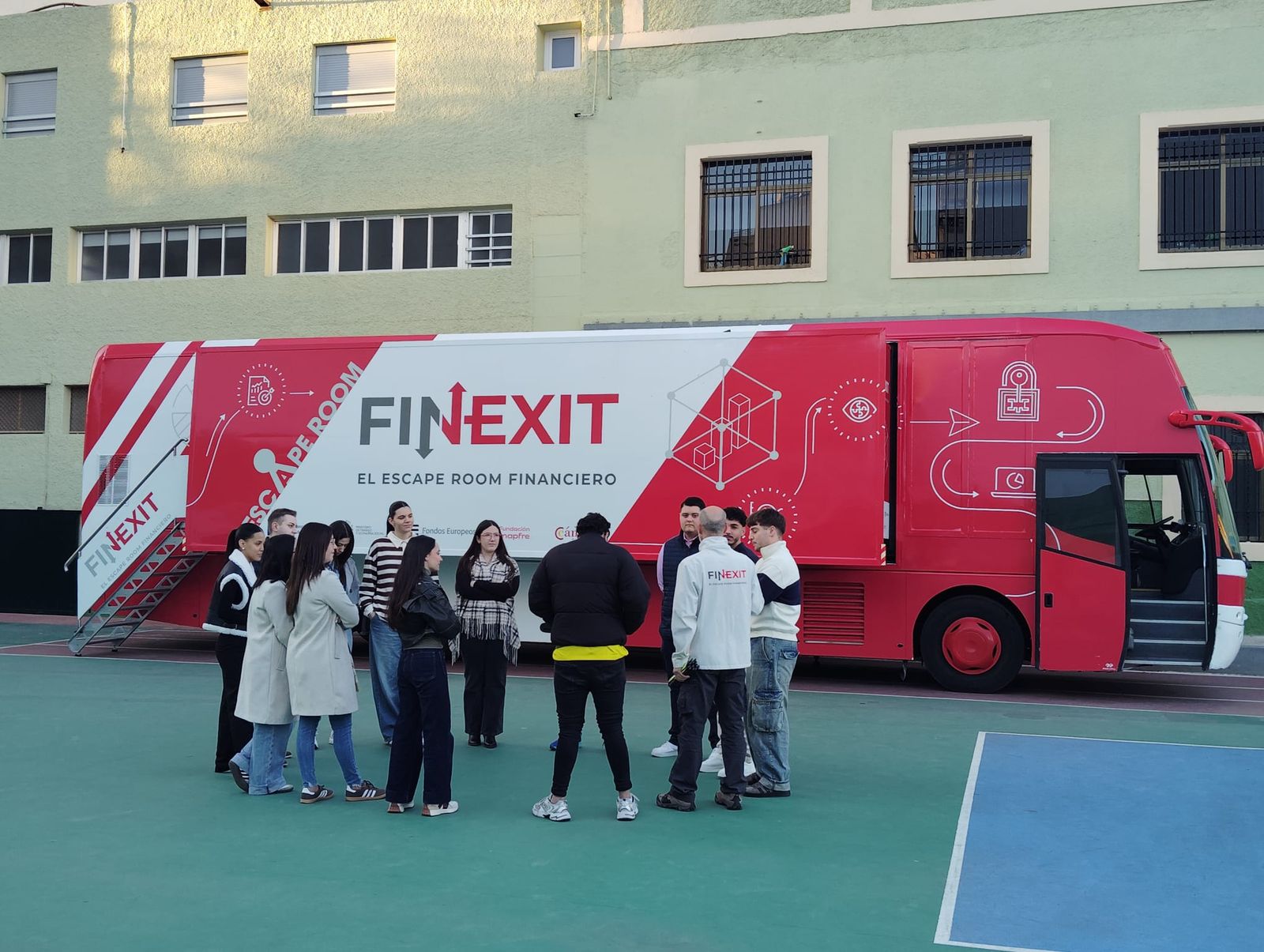 Finexit, un ‘escape room’ que desafía la educación financiera de estudiantes almerienses