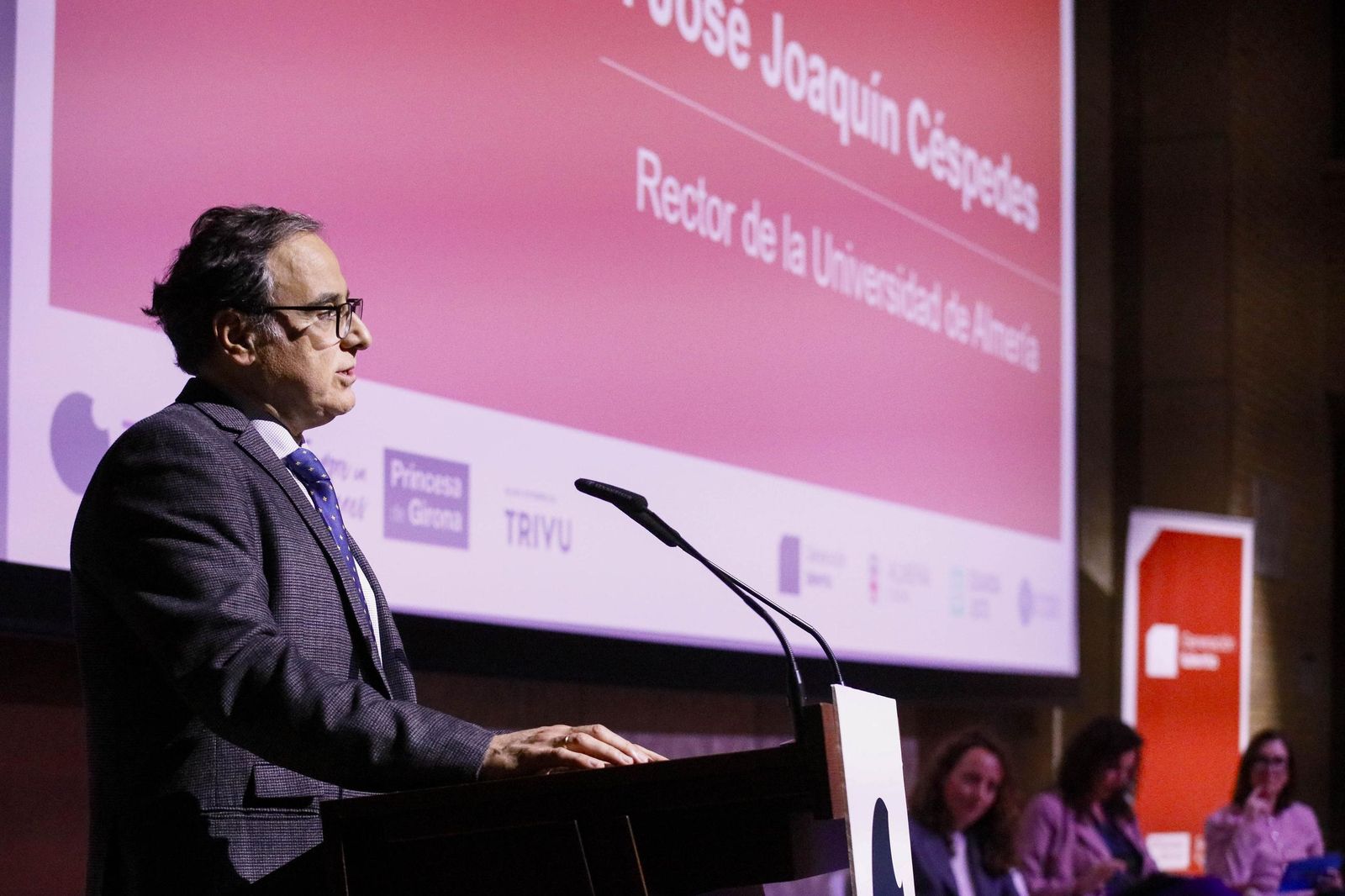 Las imágenes de la inauguración "El Tour del Talento 2025" en la Universidad de Almería