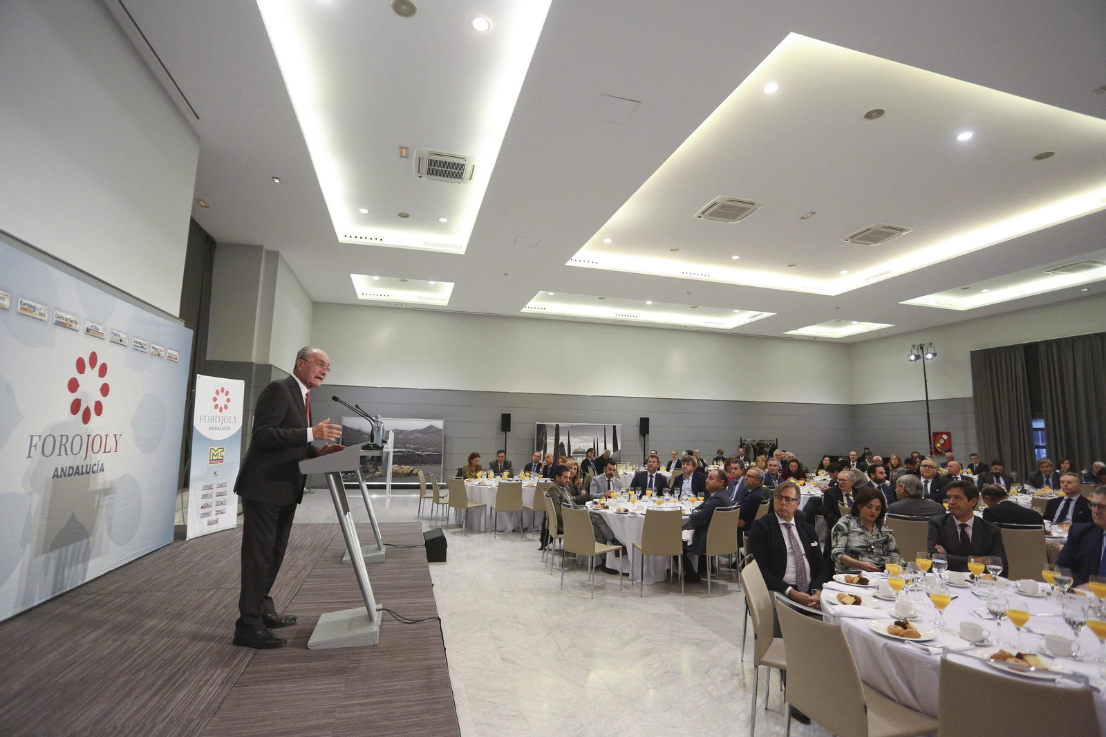 Fotos del Desayuno informativo Grupo Joly con el alcalde de Málaga