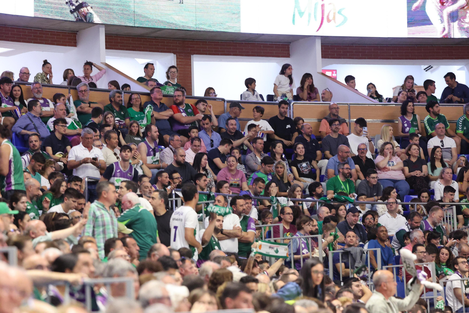 Búscate en las gradas del Carpena en el Unicaja-UCAM Murcia