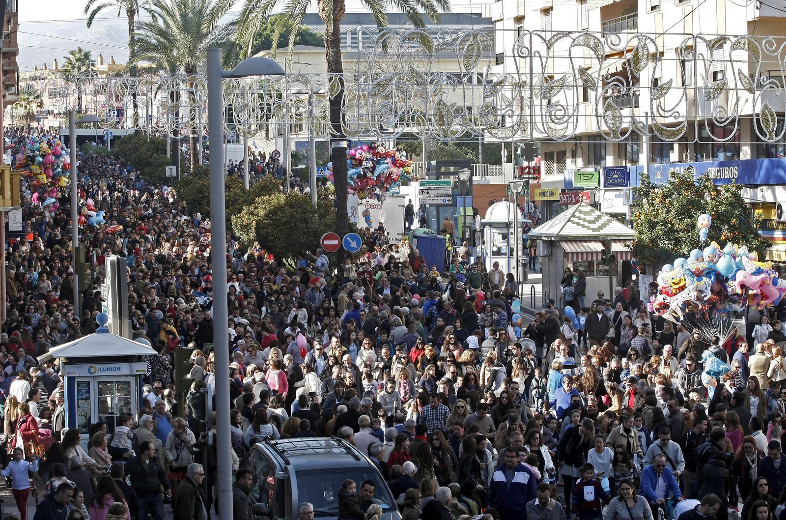 El arrastre de latas