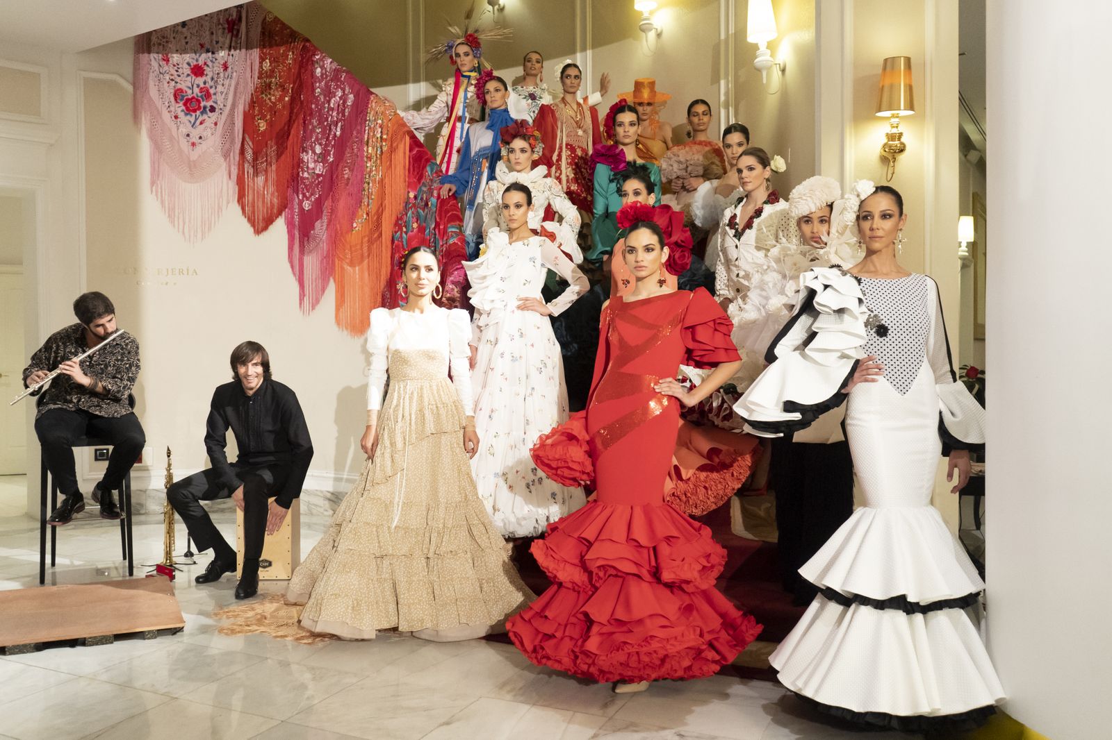 Fotografía de grupo por Ernesto Castillo.