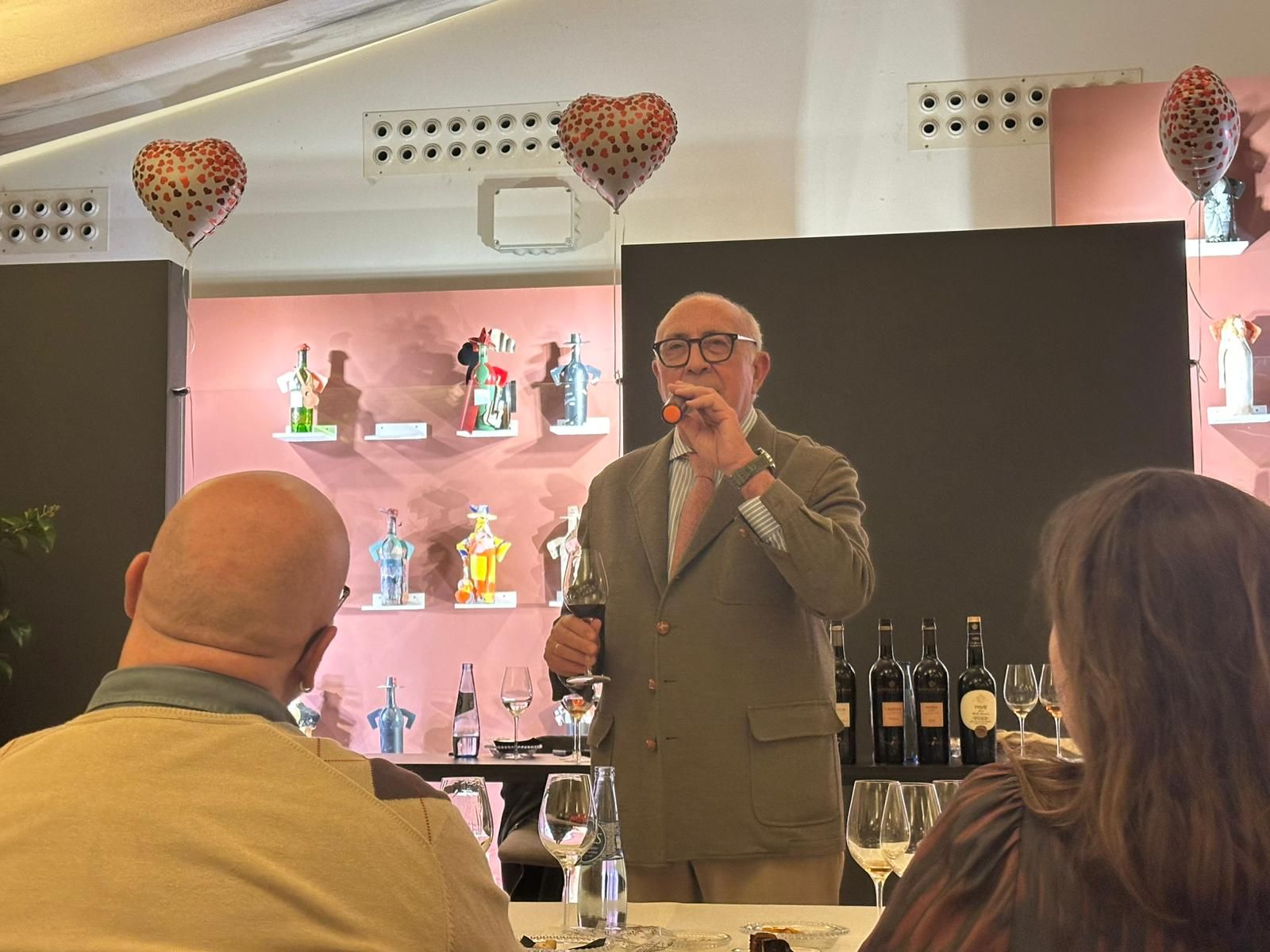 Cata solidaria en Bodegas Tío Pepe en favor de Madre Coraje