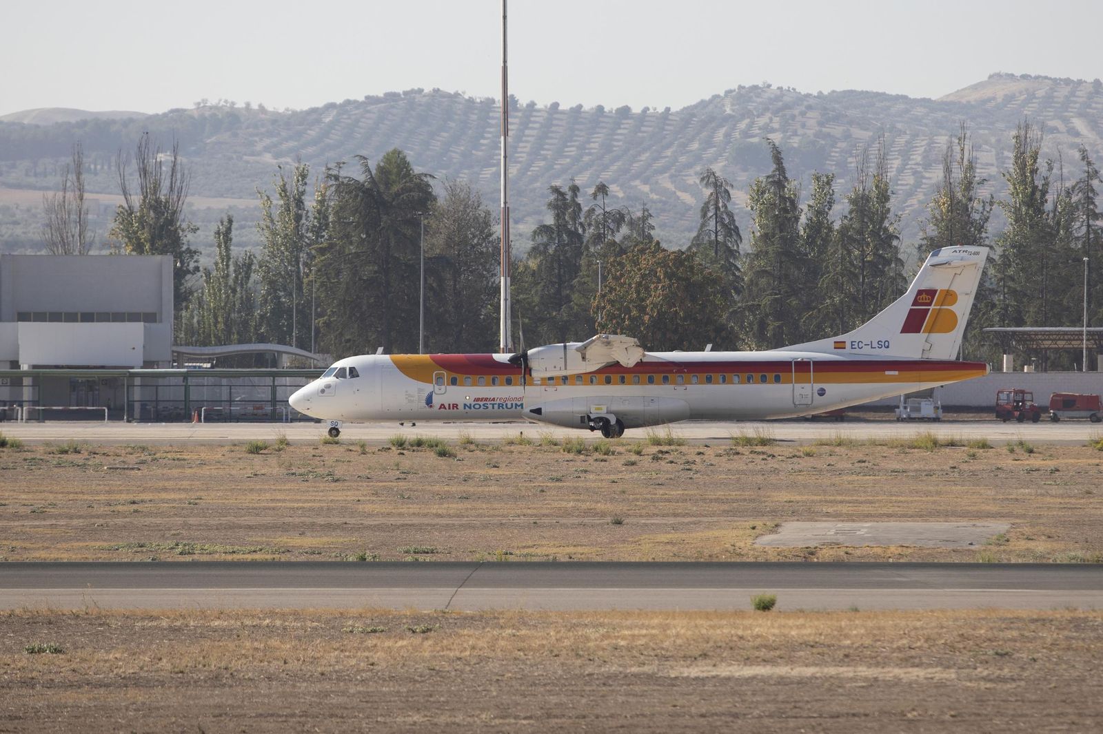 Un avión de Air Nostrum en Granada